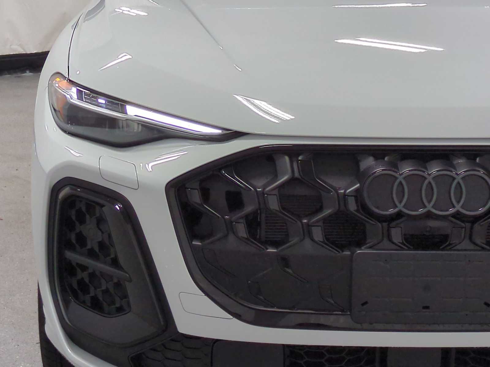 Thumbnail: 2026 Audi Q5 - 15