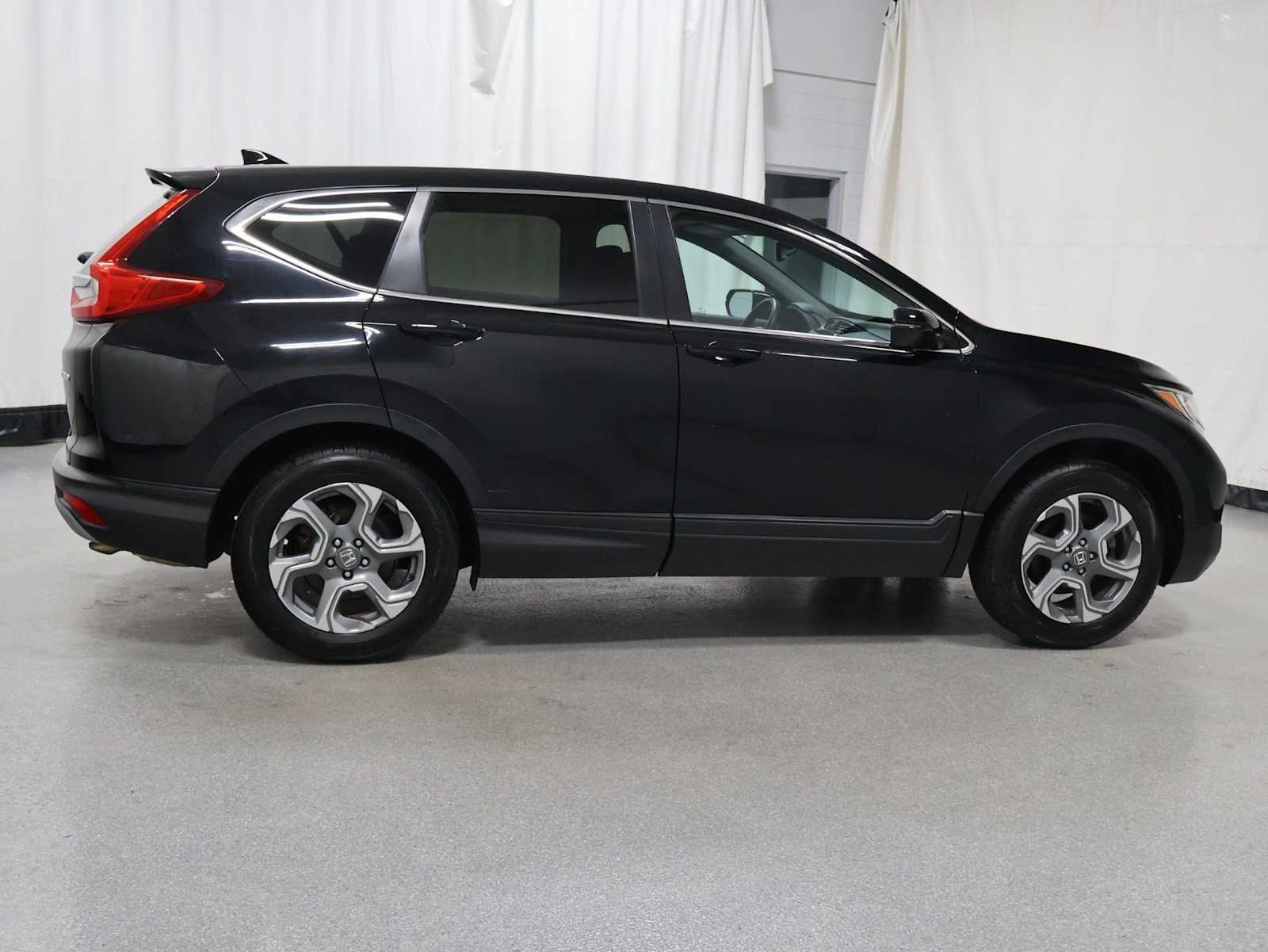 Thumbnail: 2017 Honda CR-V - 10