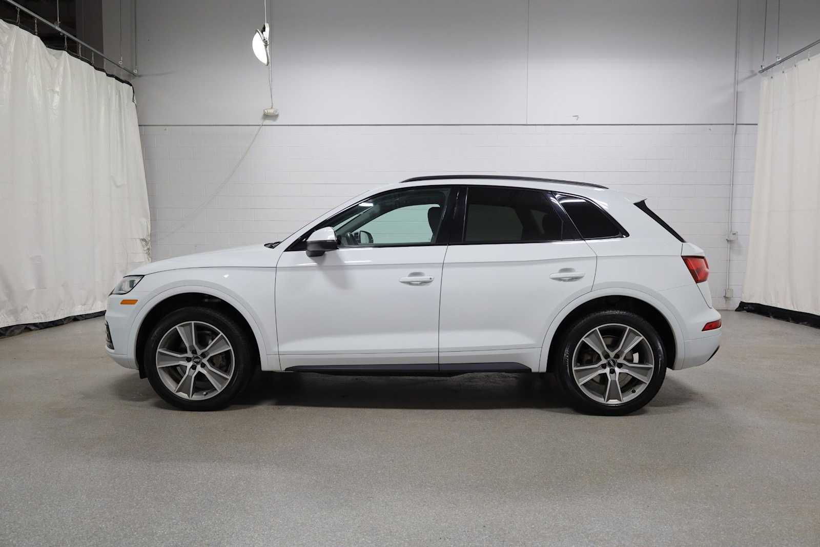 Thumbnail: 2019 Audi Q5 - 2