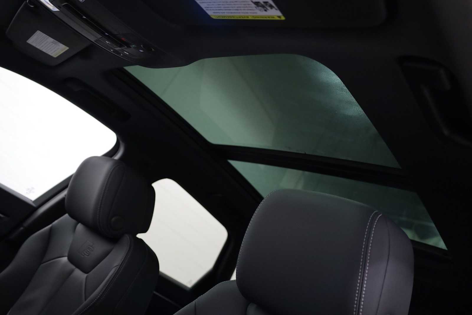 Thumbnail: 2025 Audi Q3 - 18