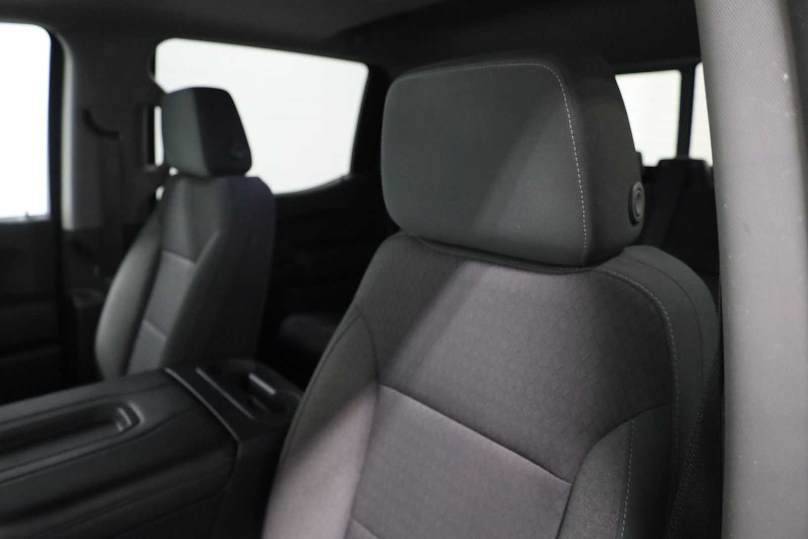 Thumbnail: 2019 Chevrolet Silverado 1500 - 18