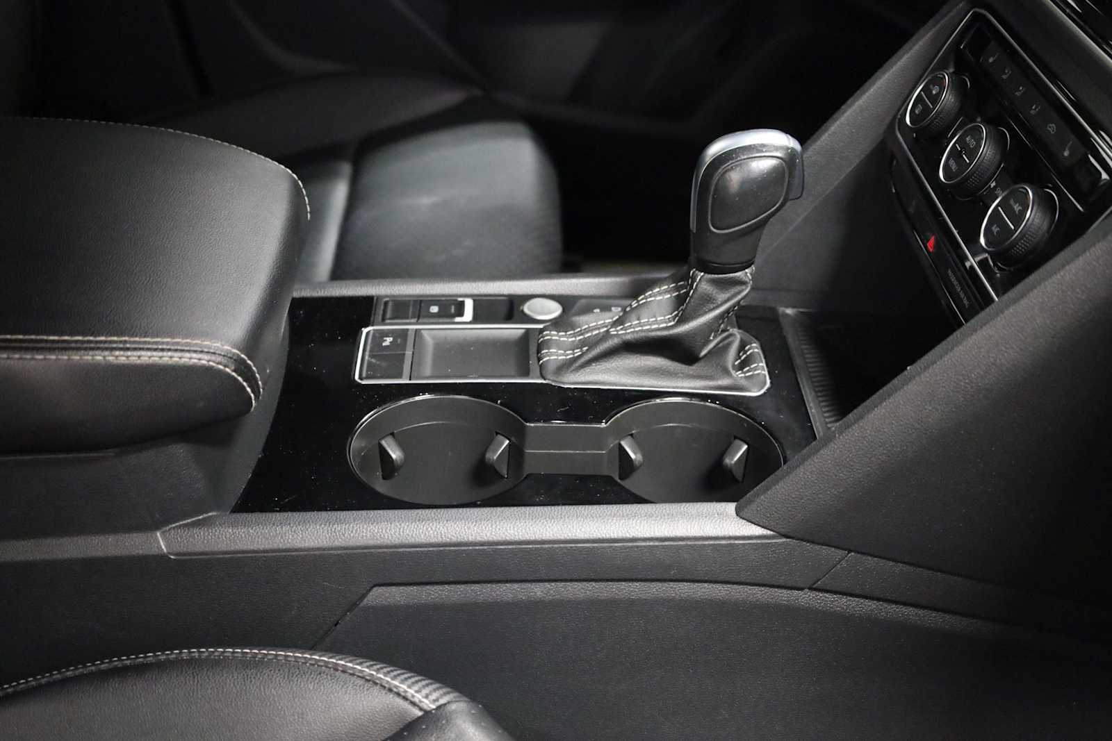 Thumbnail: 2023 Volkswagen Atlas - 19