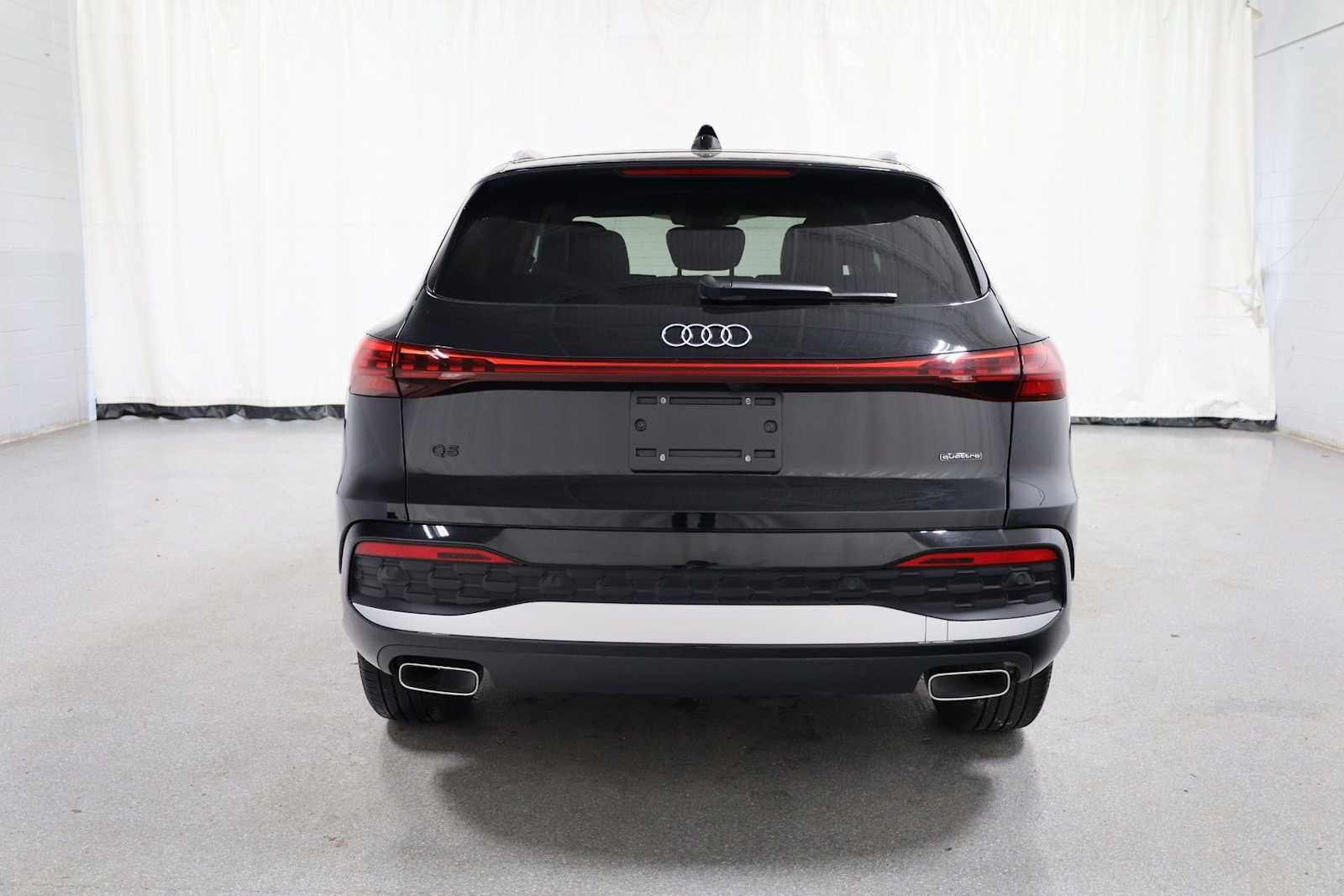 Thumbnail: 2025 Audi Q5 - 7