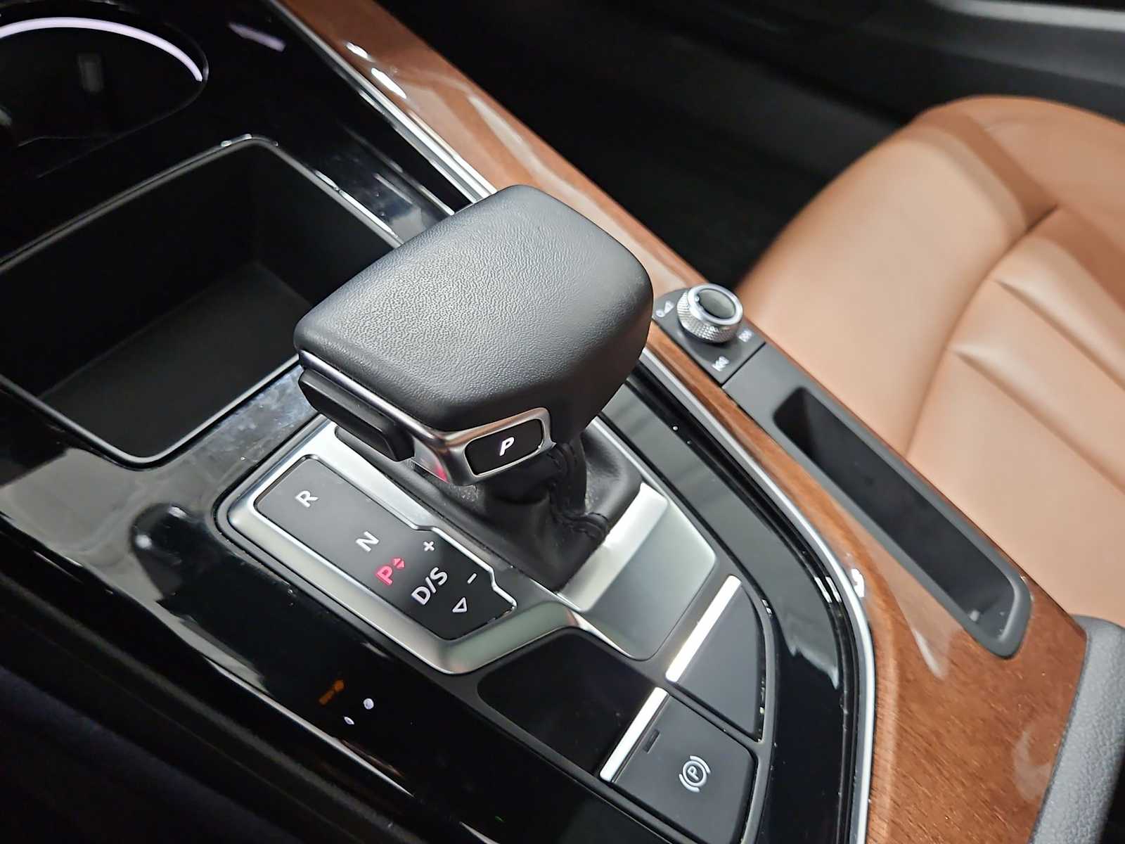 Thumbnail: 2023 Audi A4 - 27