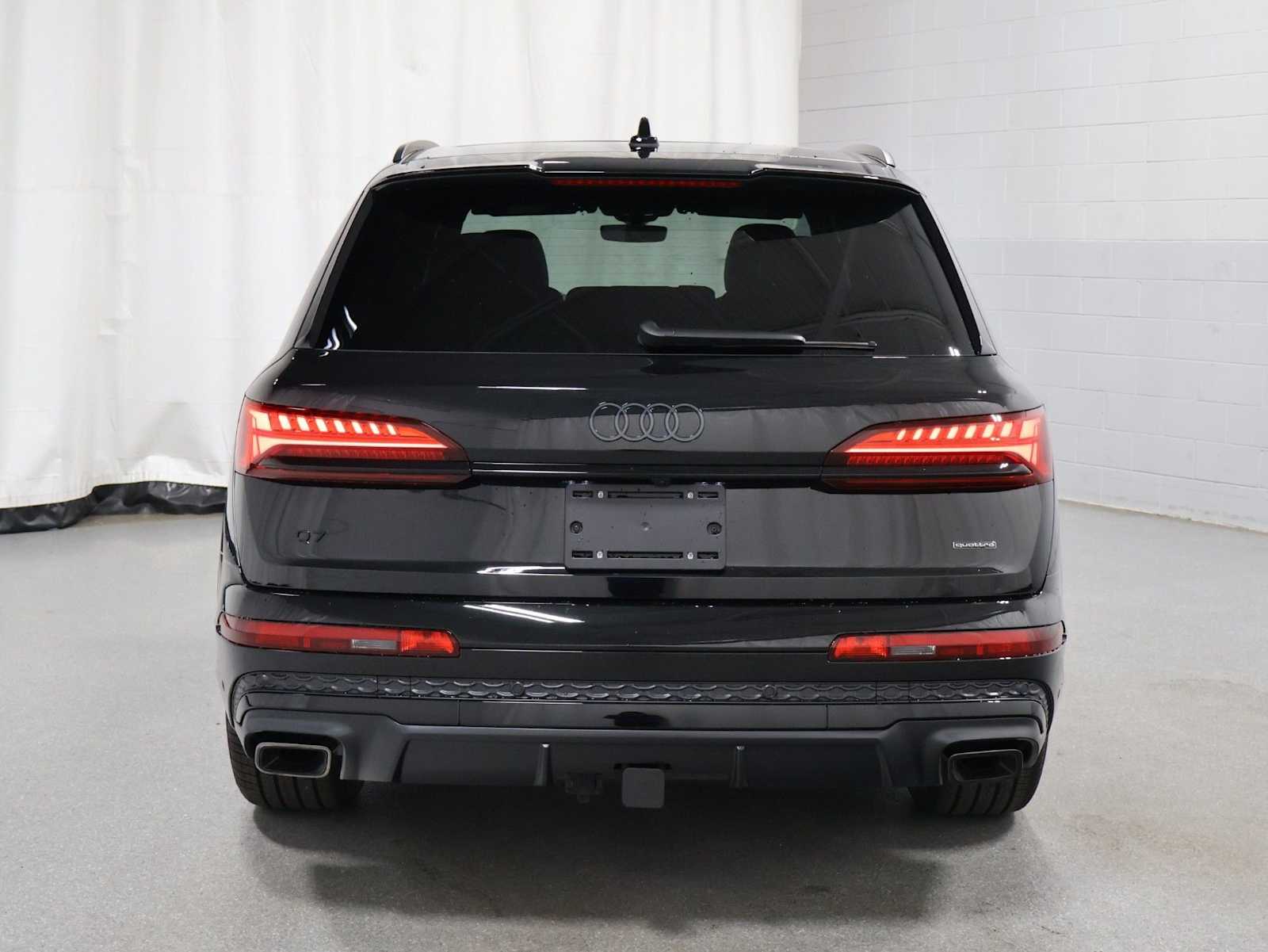 Thumbnail: 2026 Audi Q7 - 6
