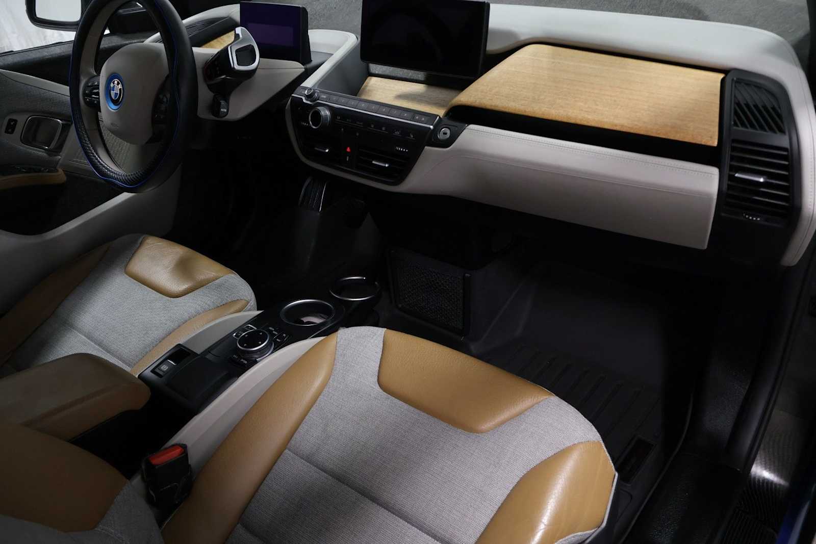 Thumbnail: 2014 BMW i3 - 6