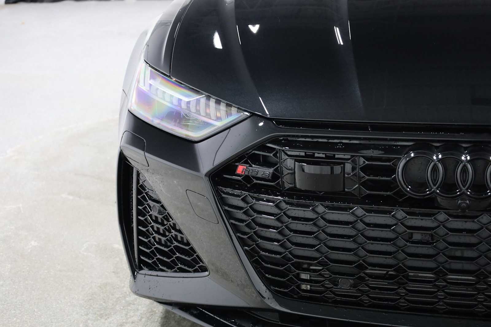 Thumbnail: 2026 Audi RS 6 - 15