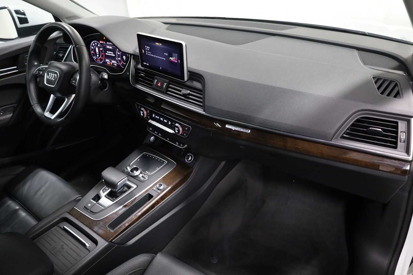 Thumbnail: 2019 Audi Q5 - 6