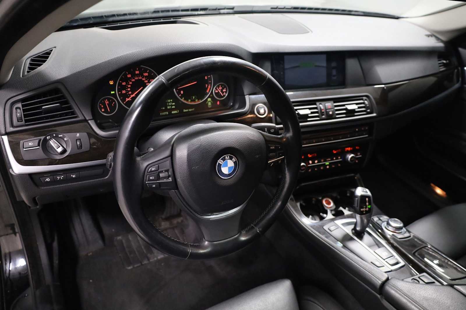 Thumbnail: 2011 BMW 5 Series - 4