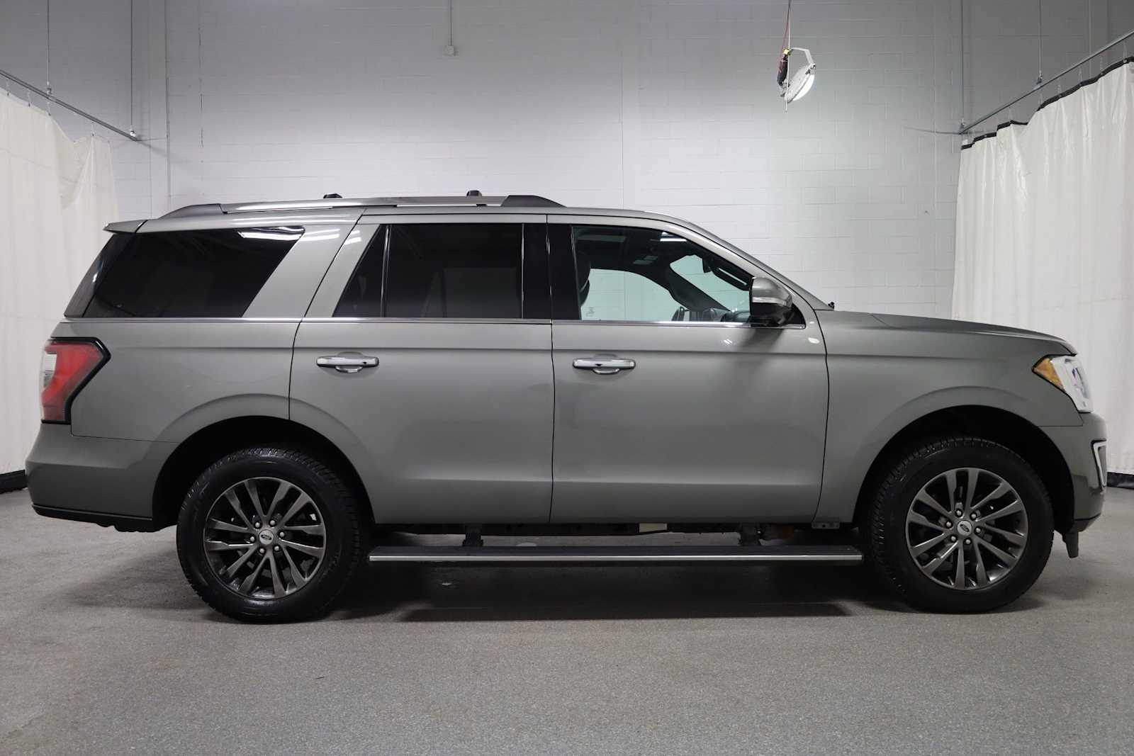 Thumbnail: 2019 Ford Expedition - 10