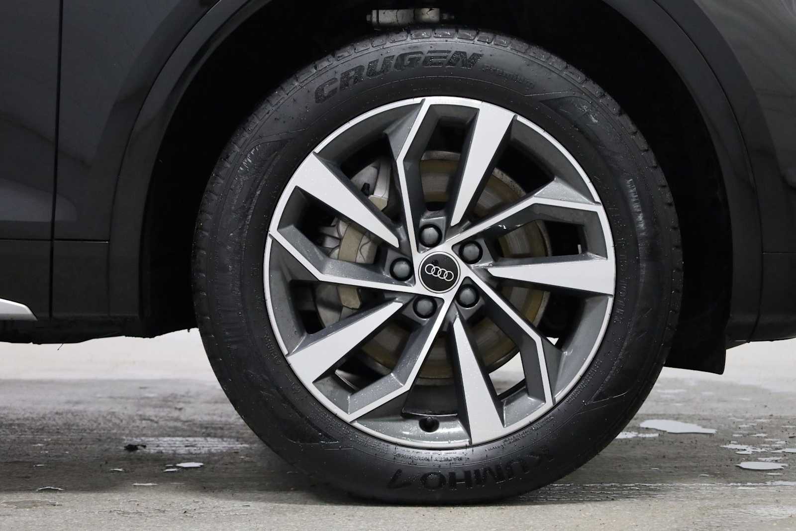 Thumbnail: 2023 Audi Q5 - 12