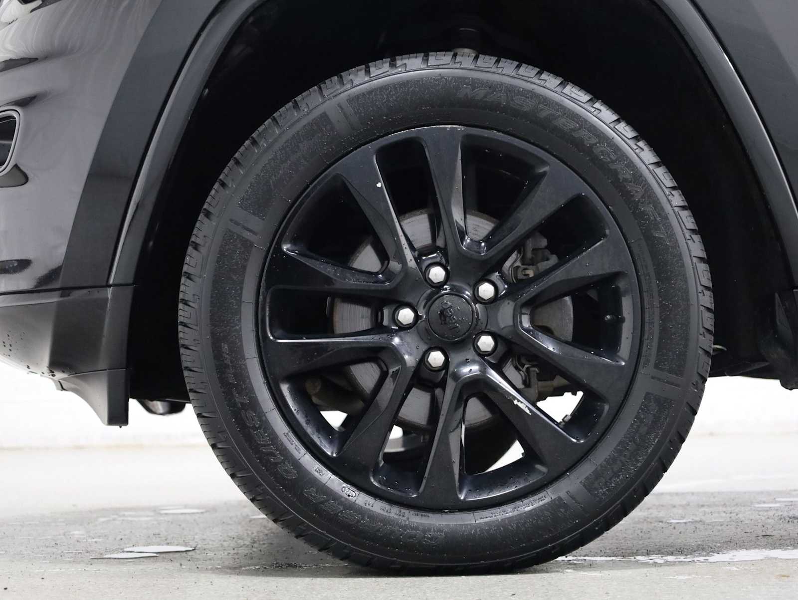 Thumbnail: 2019 Jeep Grand Cherokee - 38