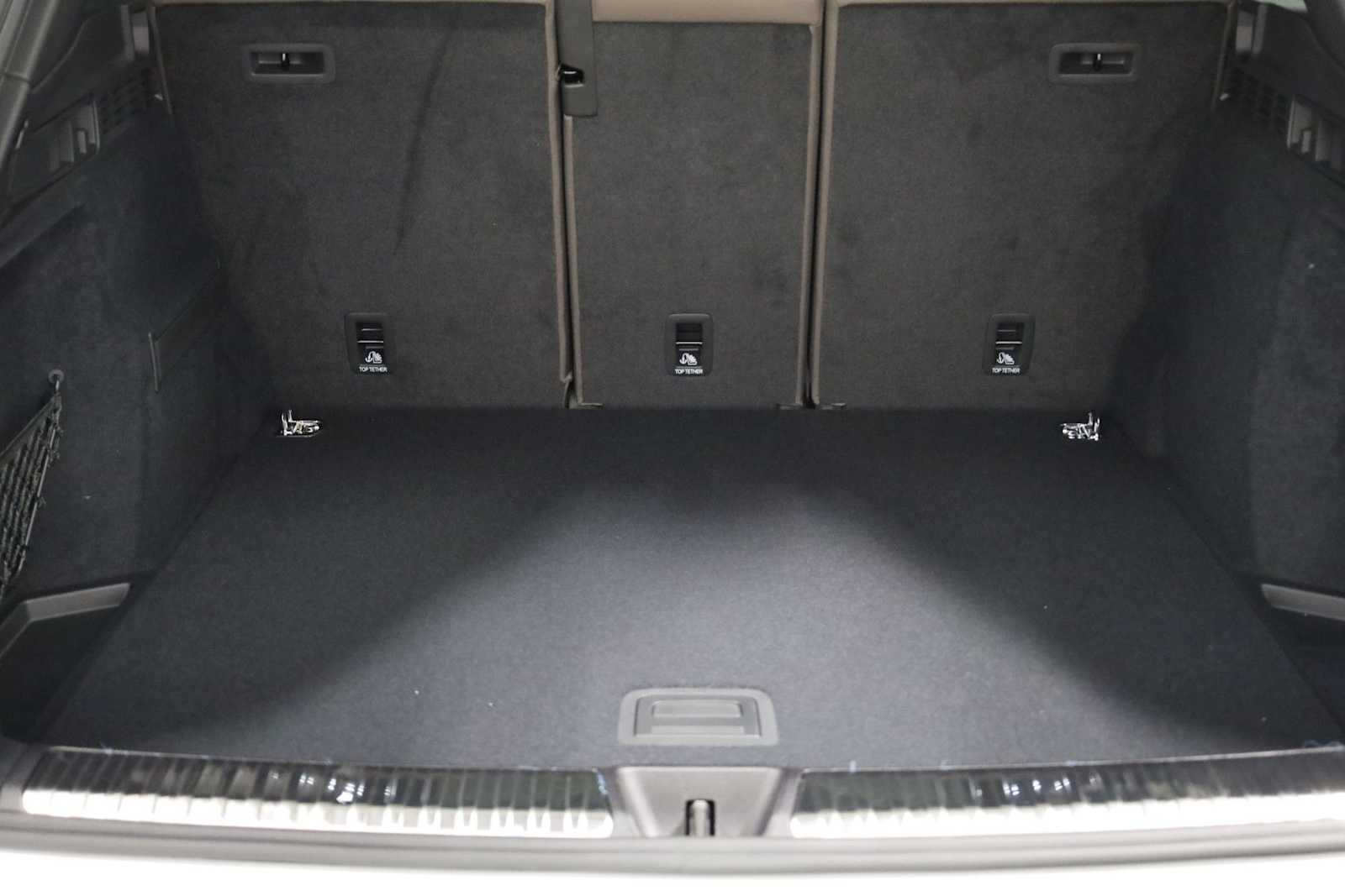 Thumbnail: 2025 Audi Q5 - 39