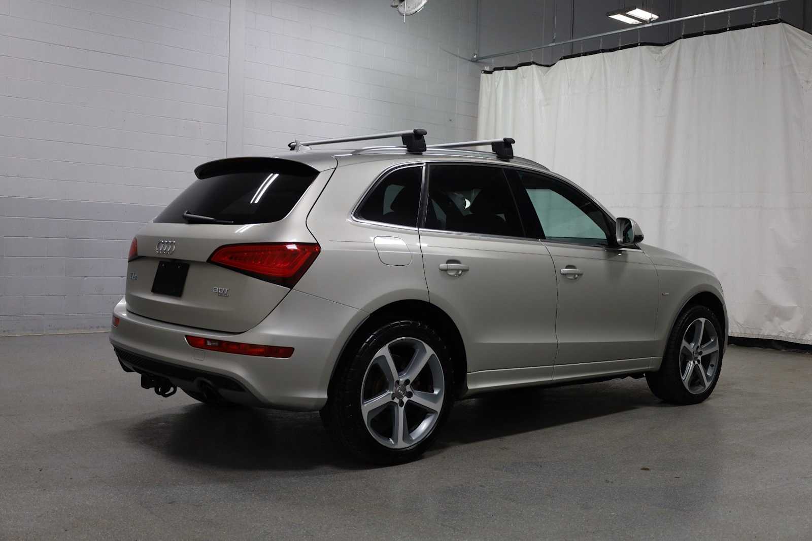 Thumbnail: 2014 Audi Q5 - 9