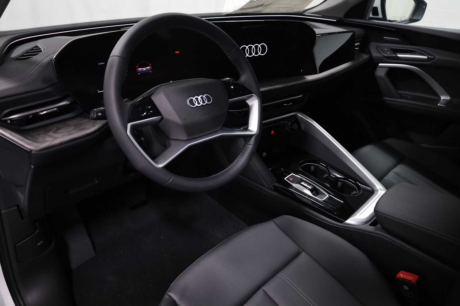 Thumbnail: 2025 Audi Q5 - 4