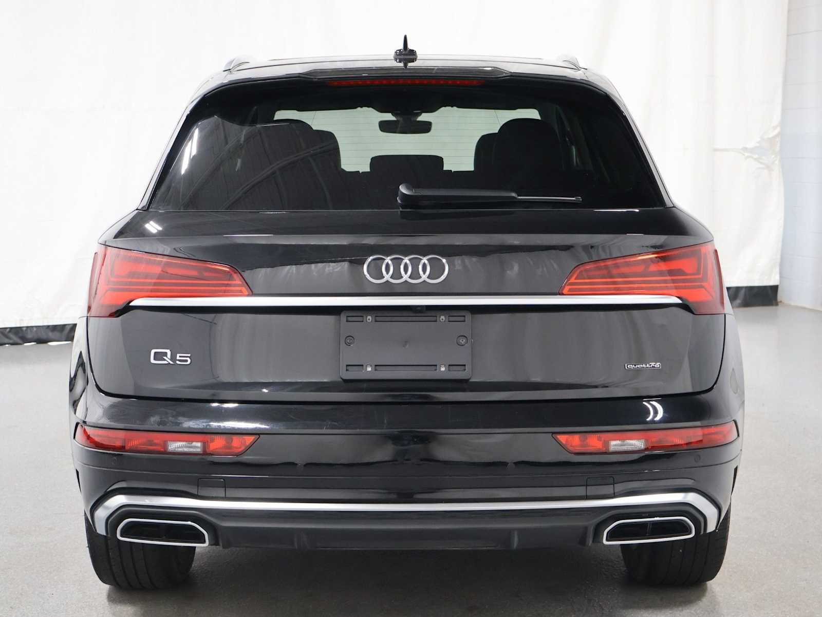 Thumbnail: 2023 Audi Q5 - 7