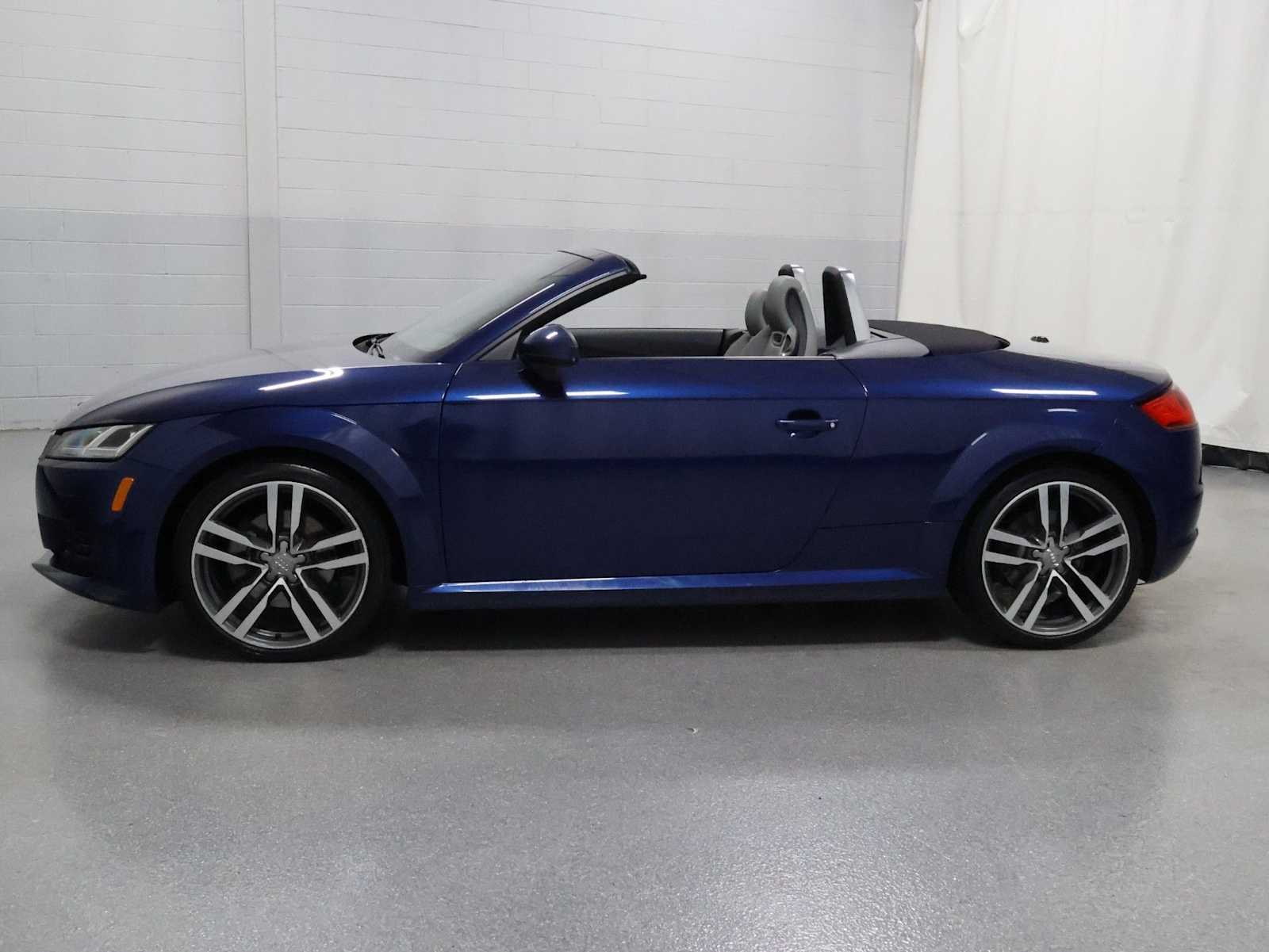 Thumbnail: 2017 Audi TT - 2