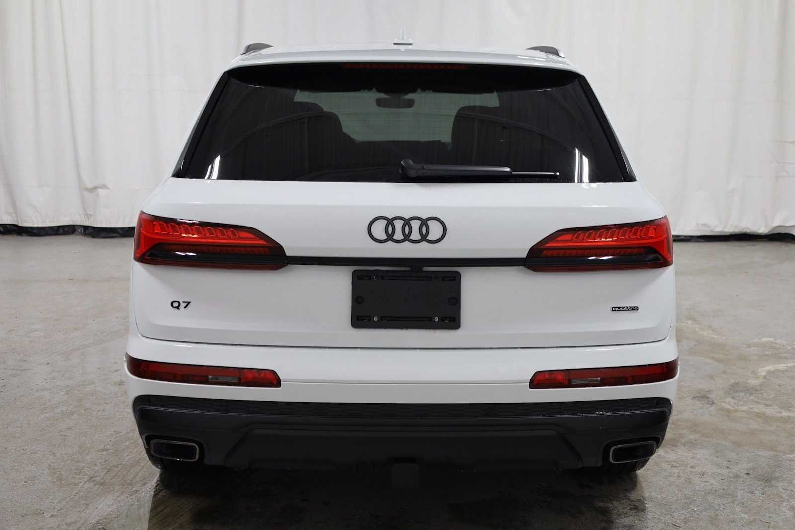 Thumbnail: 2026 Audi Q7 - 7