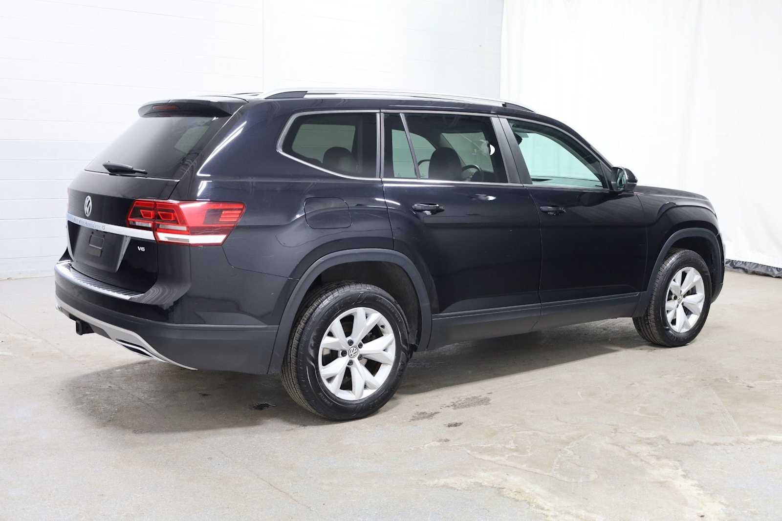 Thumbnail: 2019 Volkswagen Atlas - 9