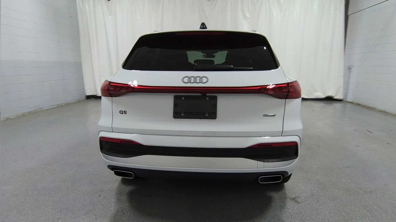 Thumbnail: 2025 Audi Q5 - 6