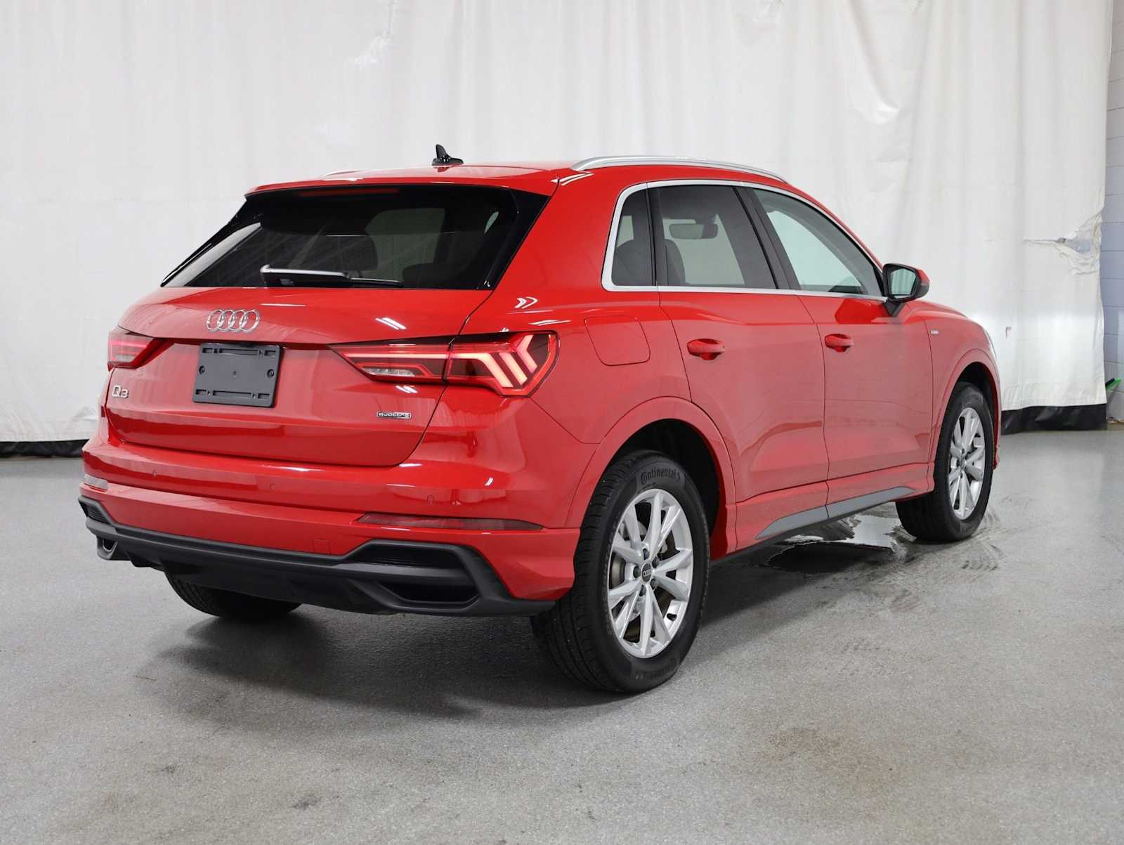 Thumbnail: 2025 Audi Q3 - 9