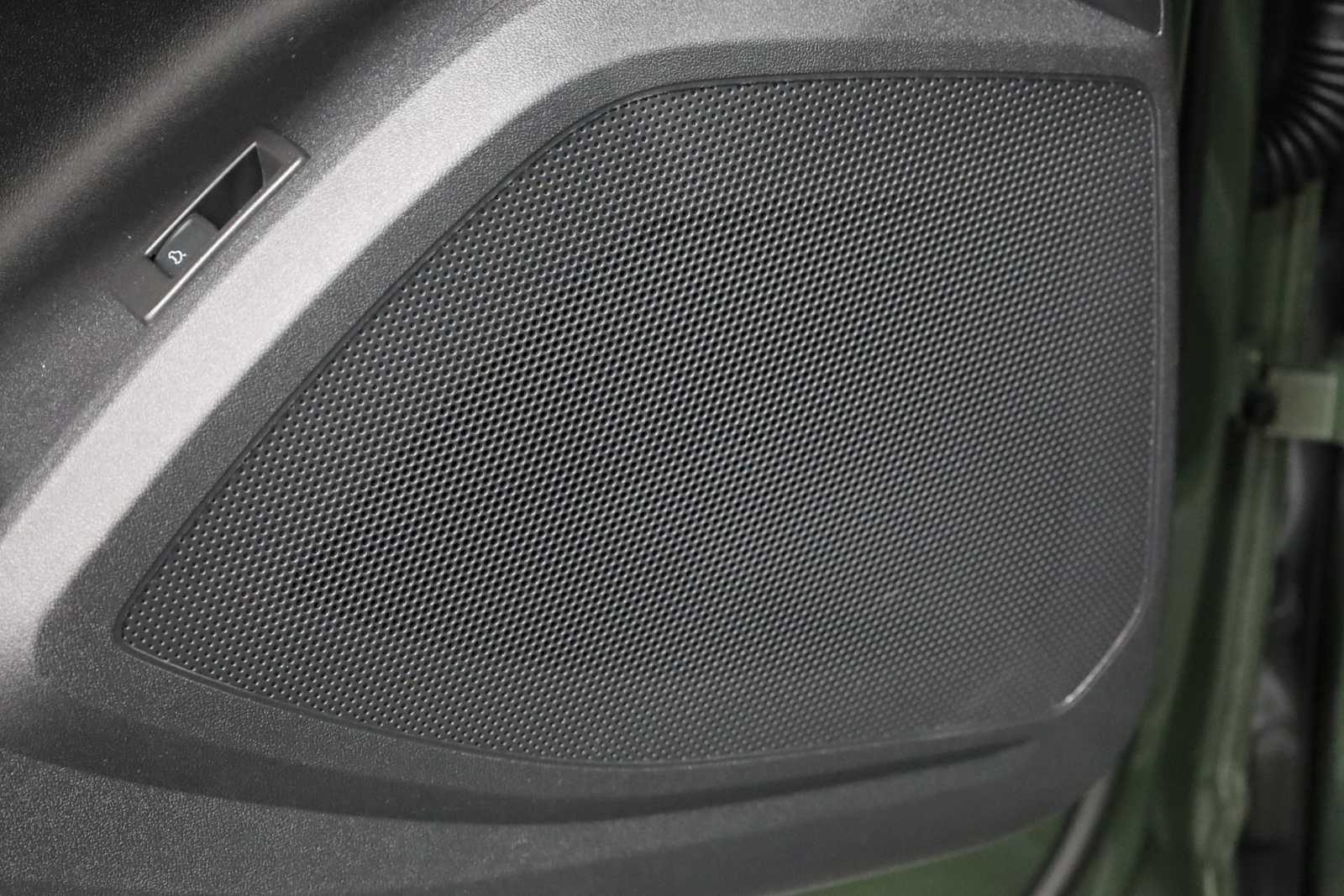 Thumbnail: 2025 Audi Q5 - 17