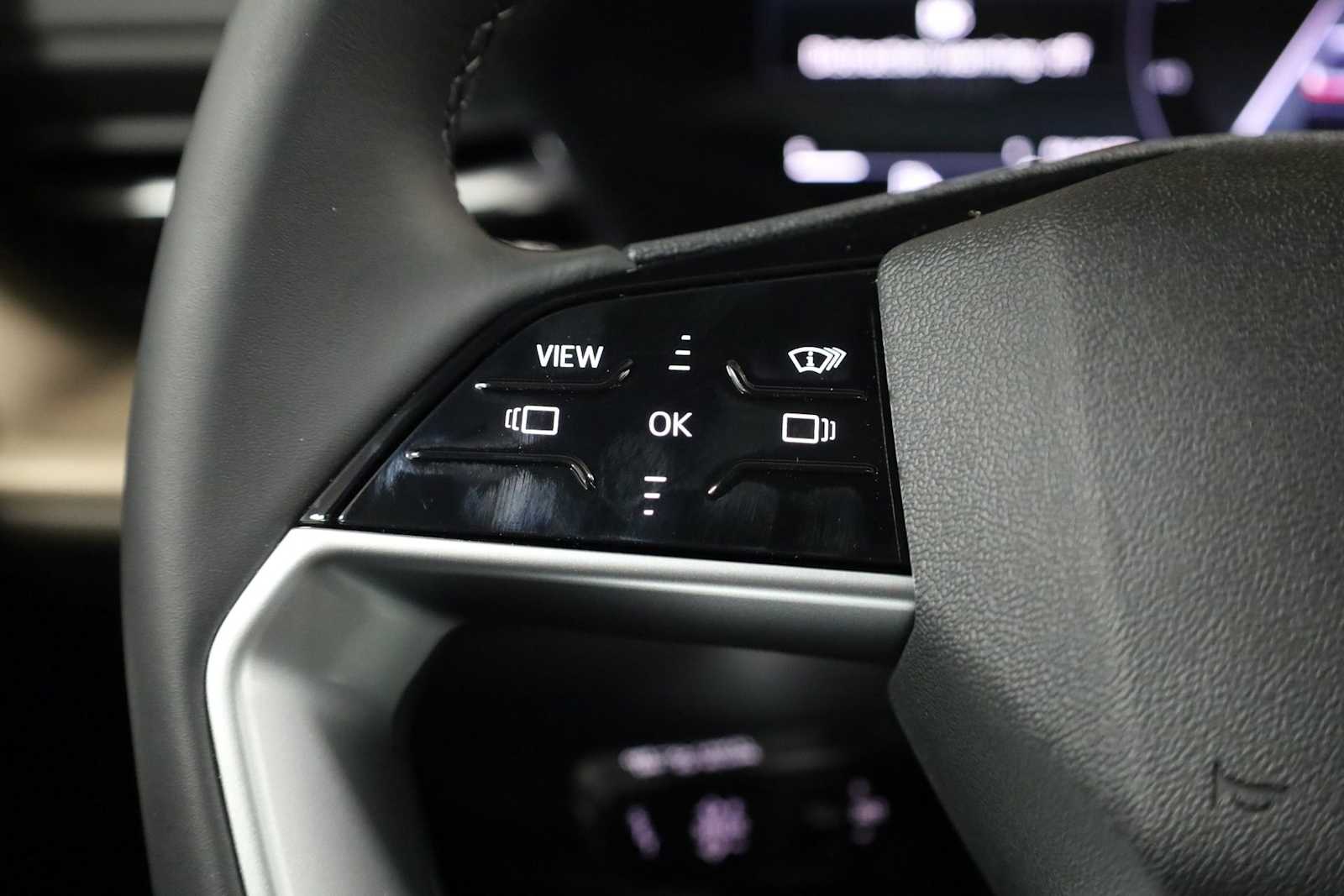 Thumbnail: 2025 Audi Q5 - 25