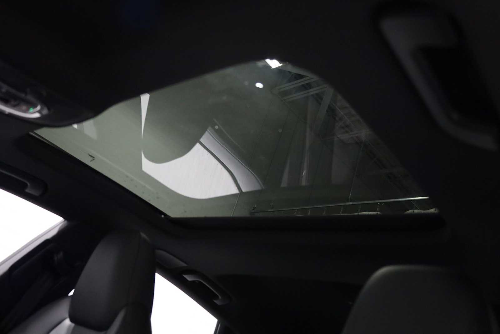 Thumbnail: 2026 Audi RS 7 - 19