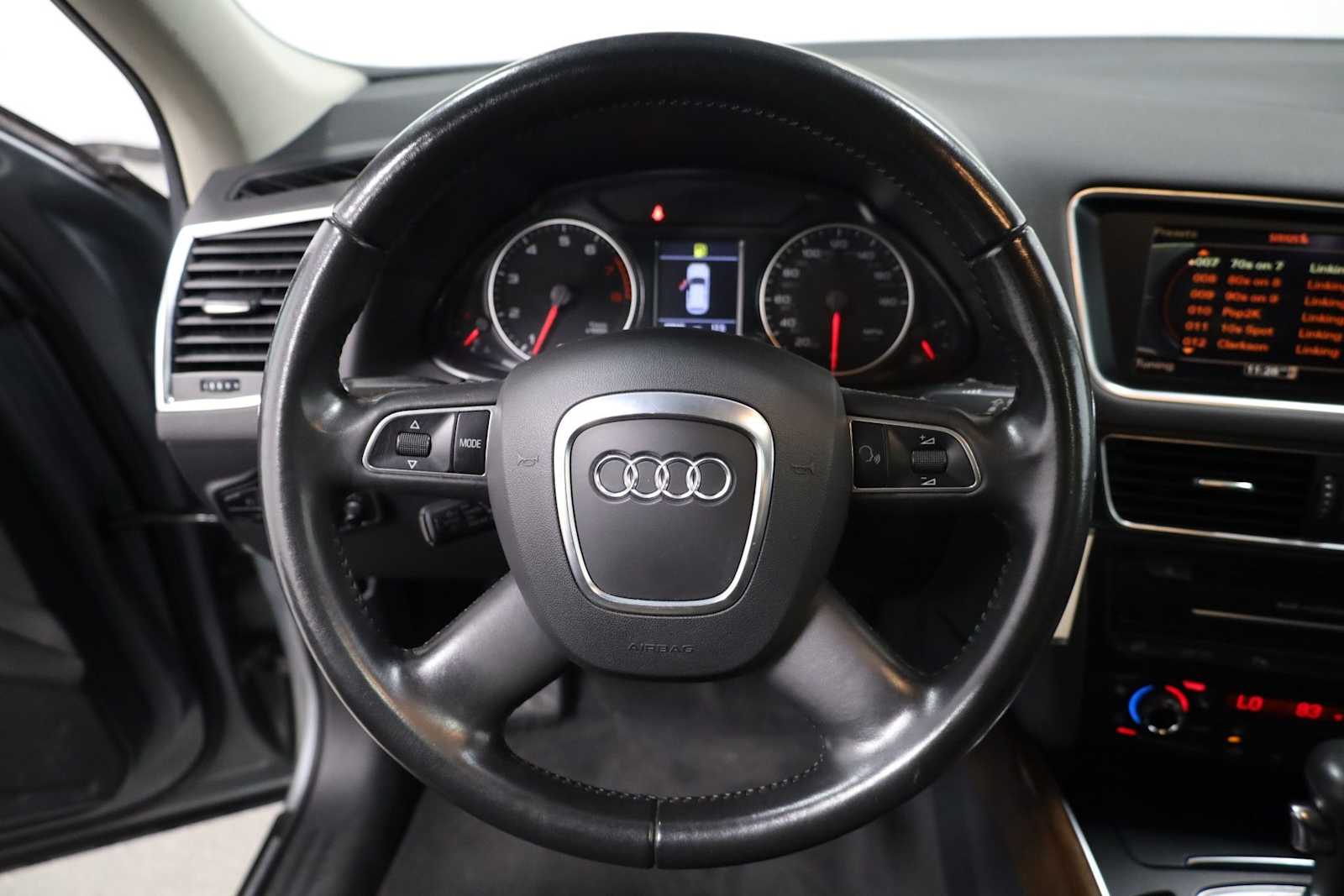 Thumbnail: 2010 Audi Q5 - 22