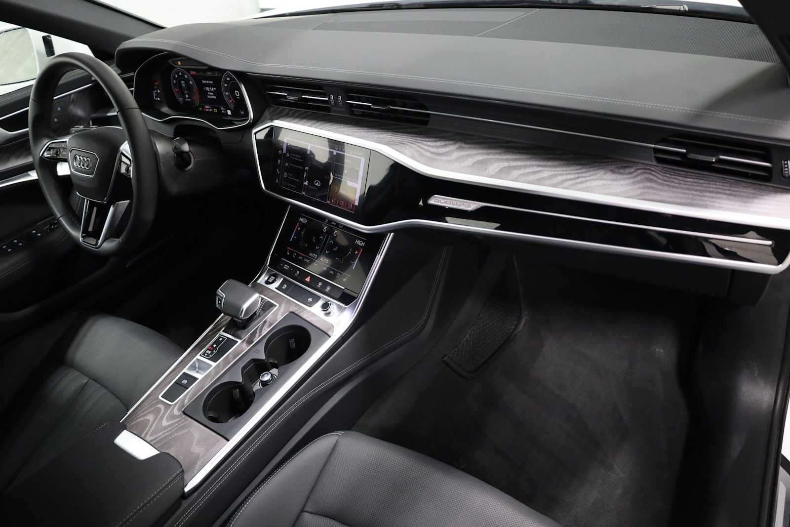 Thumbnail: 2025 Audi A6 - 6