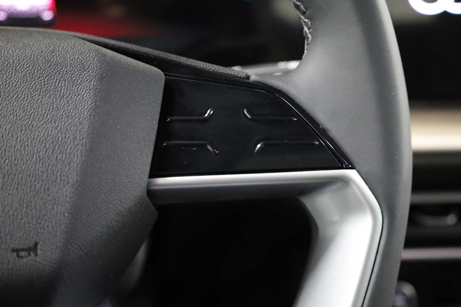 Thumbnail: 2025 Audi Q5 - 25