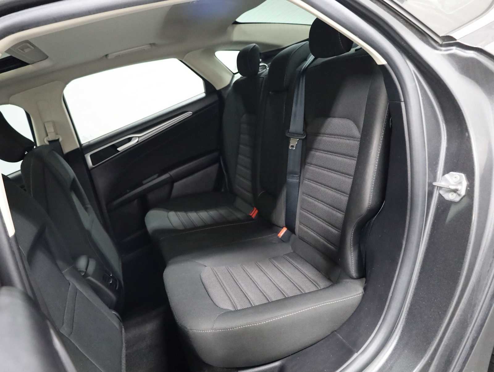 Thumbnail: 2019 Ford Fusion - 33