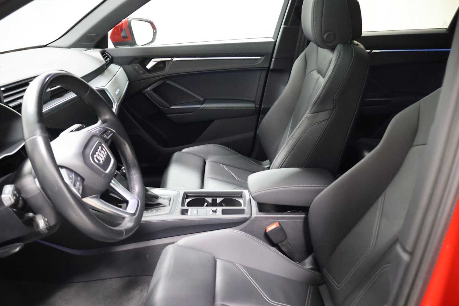 Thumbnail: 2023 Audi Q3 - 5