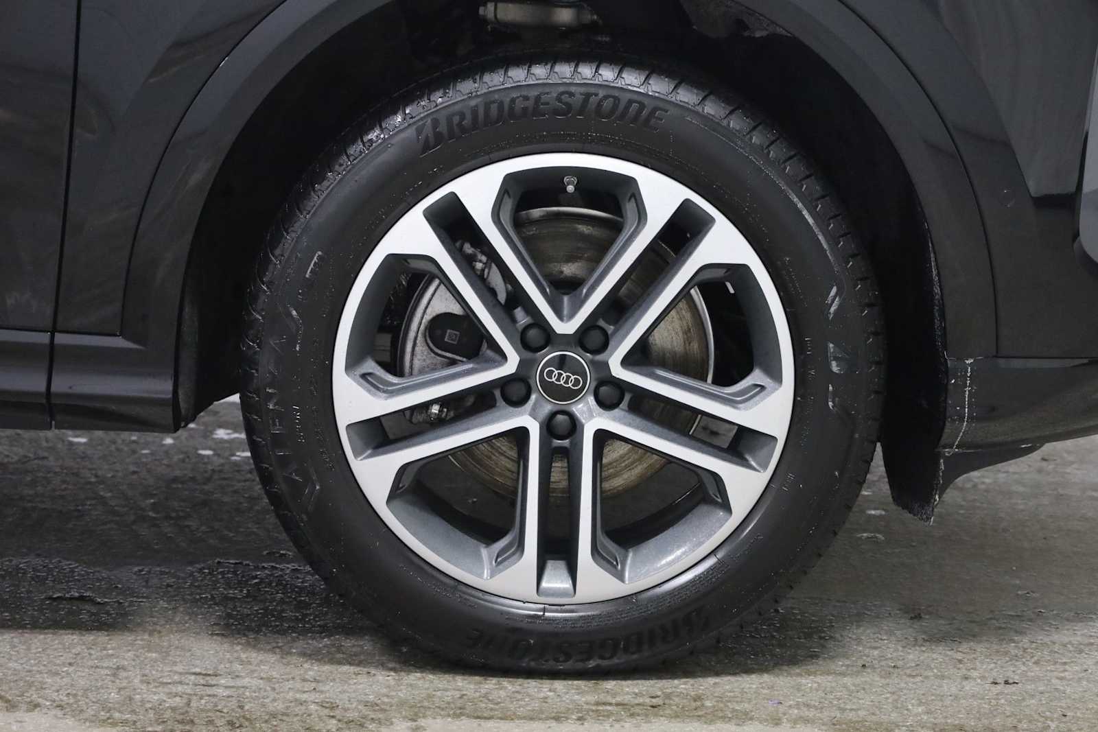 Thumbnail: 2025 Audi Q5 - 12