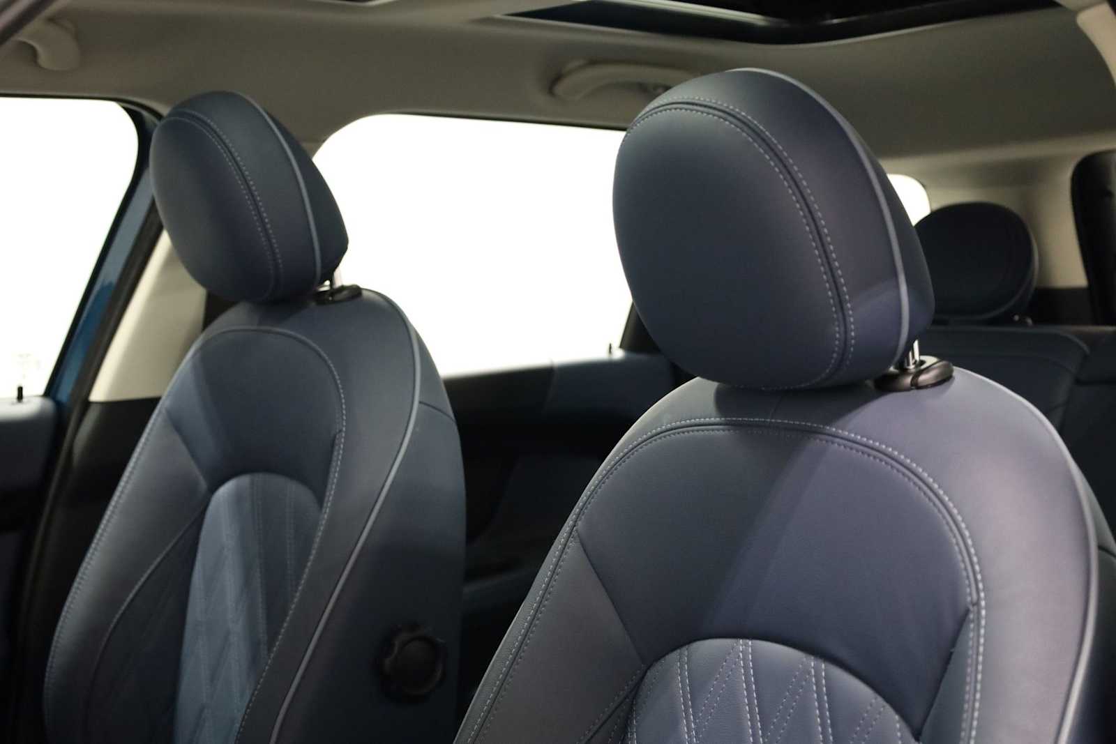 Thumbnail: 2023 MINI Cooper Countryman - 18