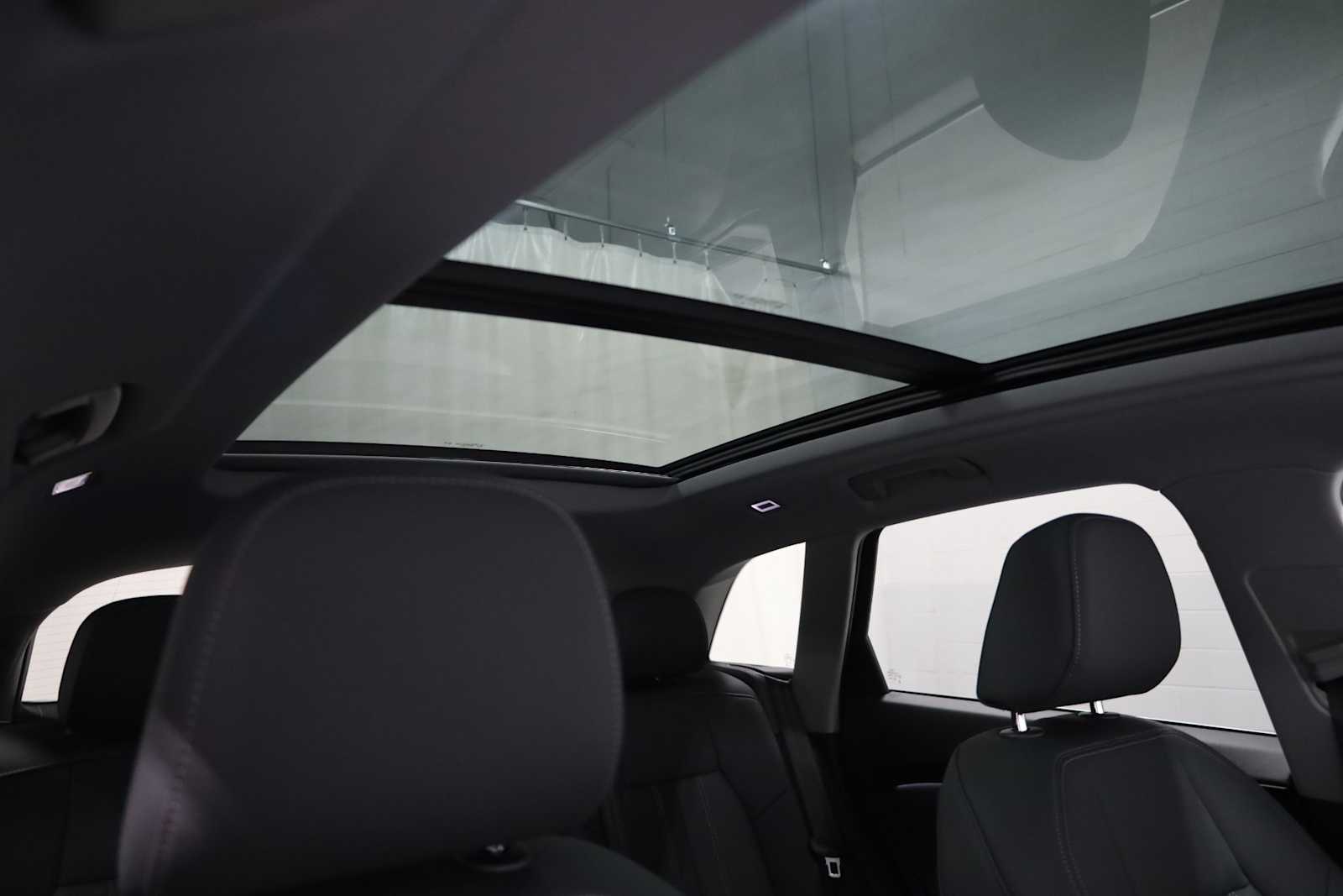 Thumbnail: 2025 Audi Q5 - 19