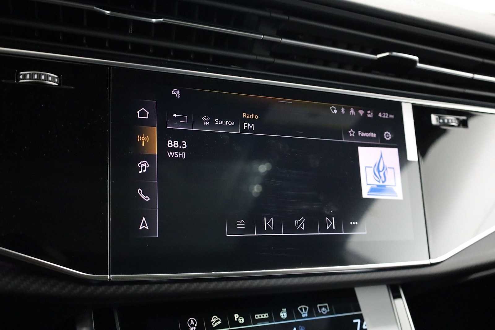 Thumbnail: 2026 Audi RS Q8 - 30