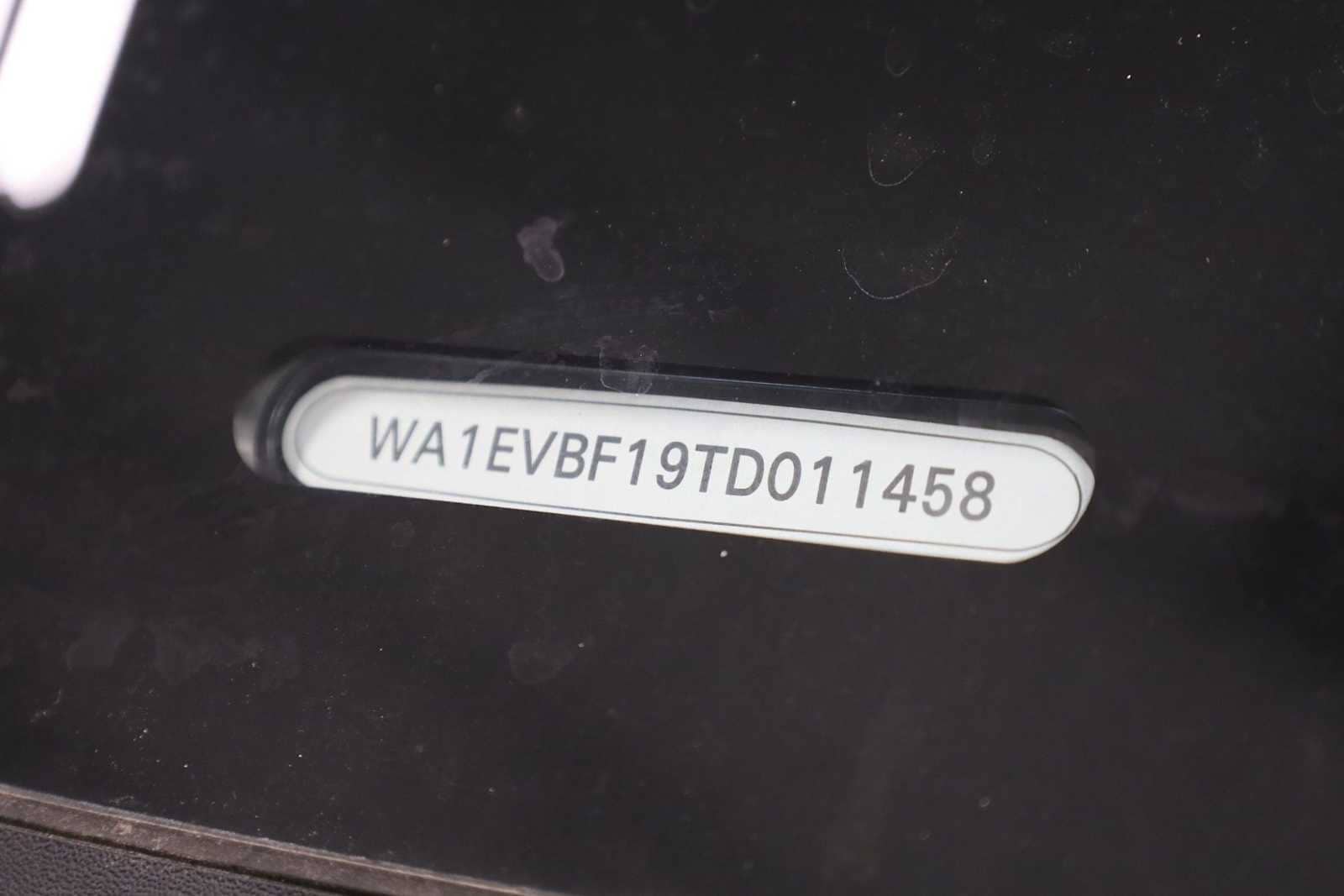 Thumbnail: 2026 Audi Q8 - 41