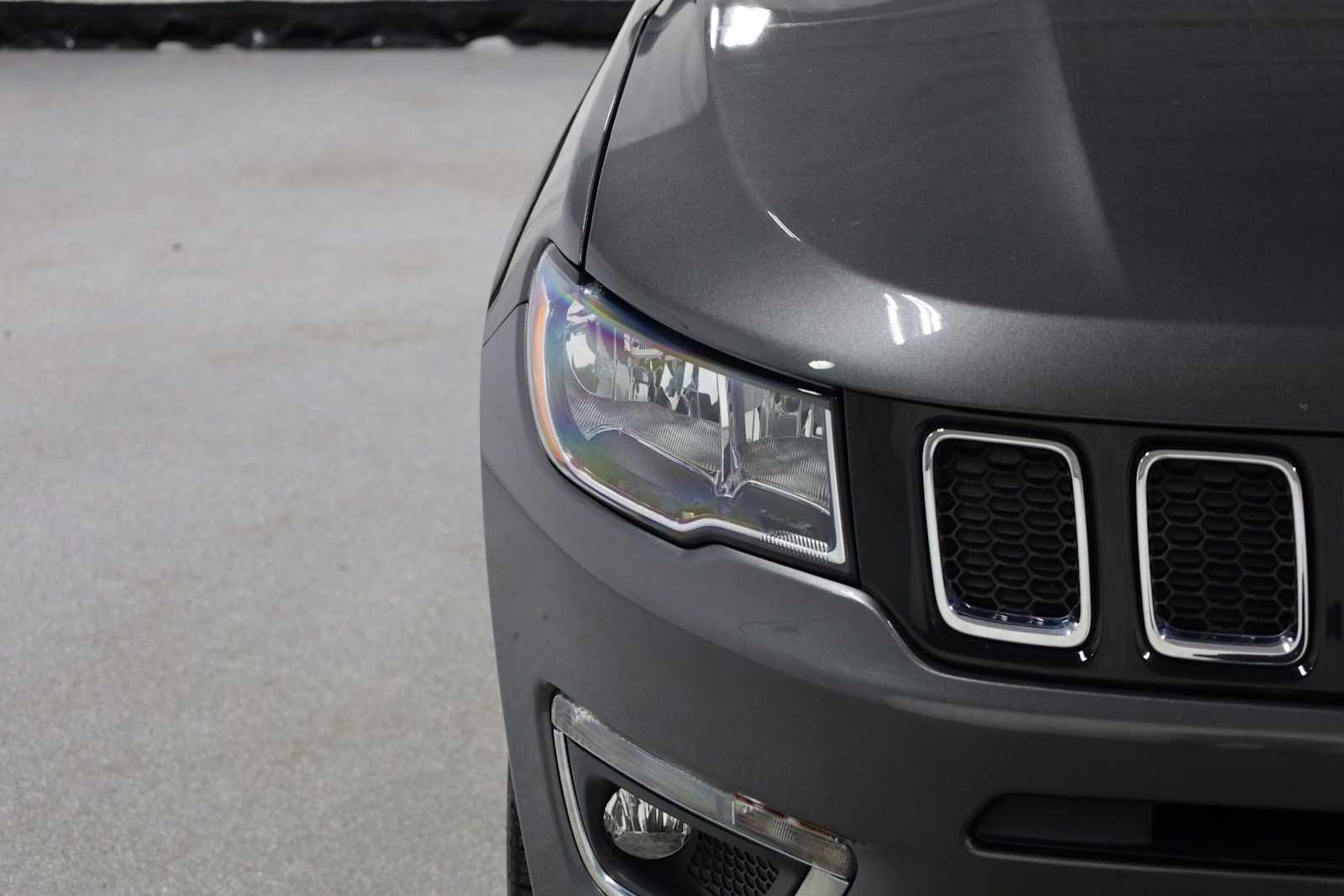 Thumbnail: 2019 Jeep Compass - 15