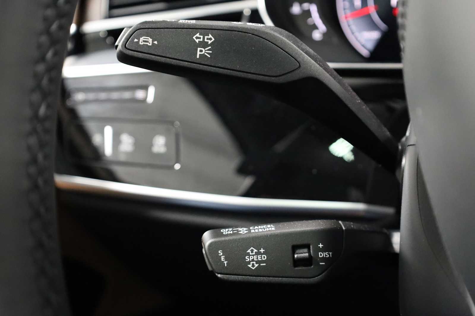 Thumbnail: 2025 Audi A8 - 24