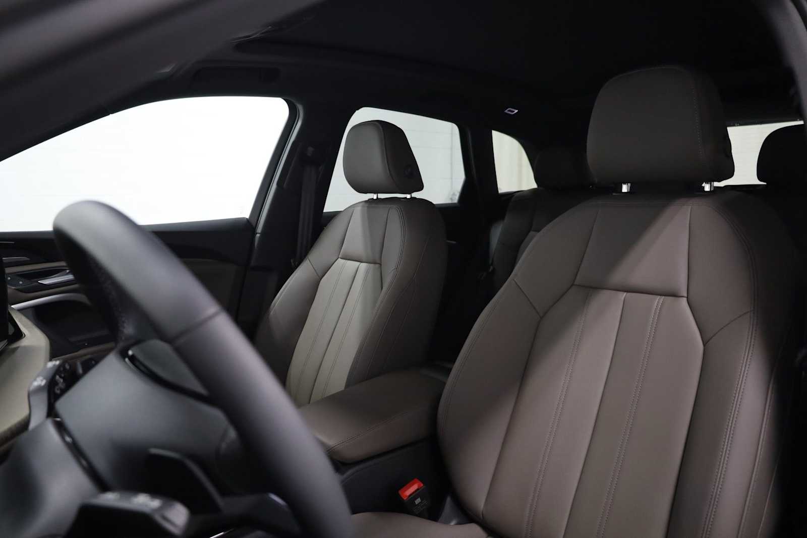 Thumbnail: 2025 Audi Q5 - 5