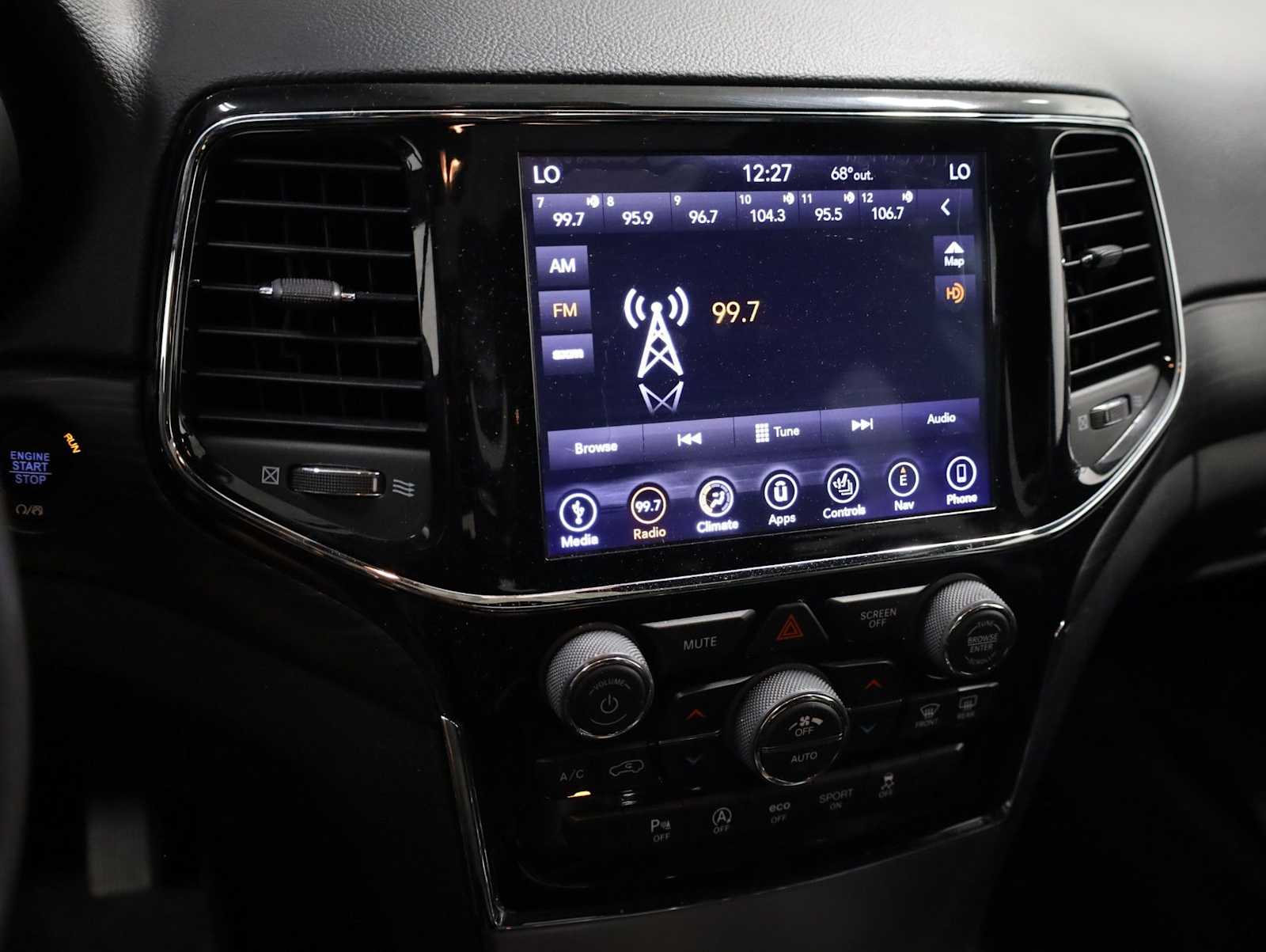 Thumbnail: 2019 Jeep Grand Cherokee - 30