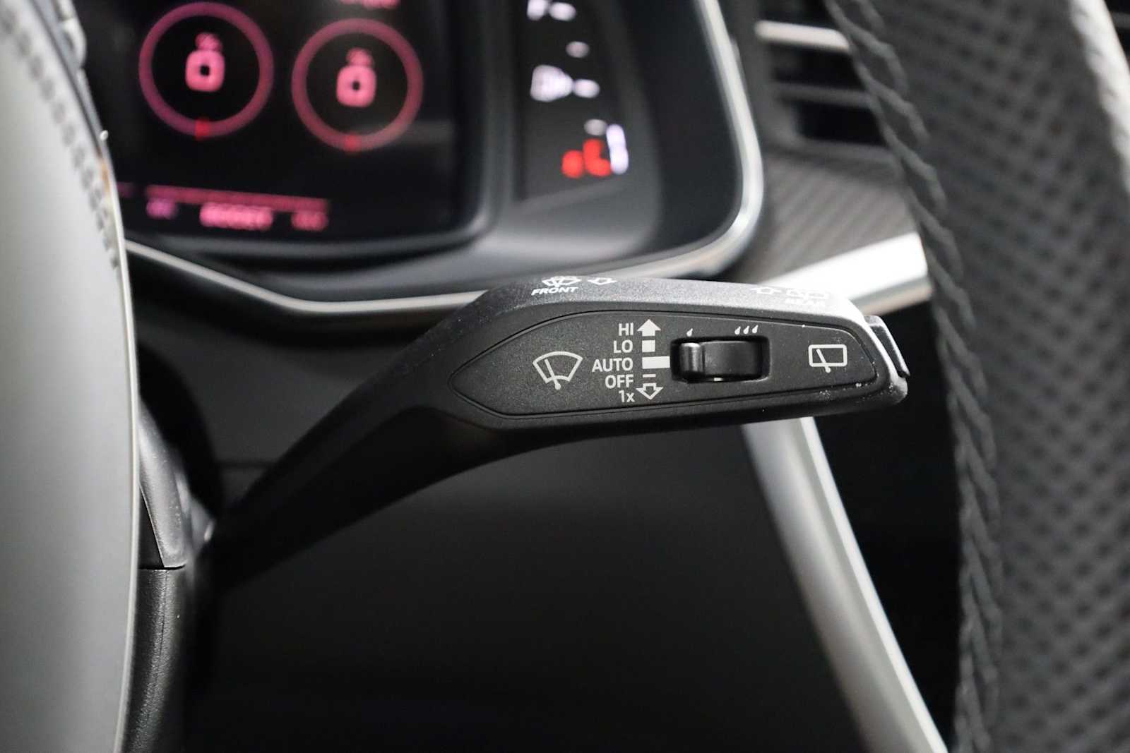 Thumbnail: 2026 Audi RS 6 - 28