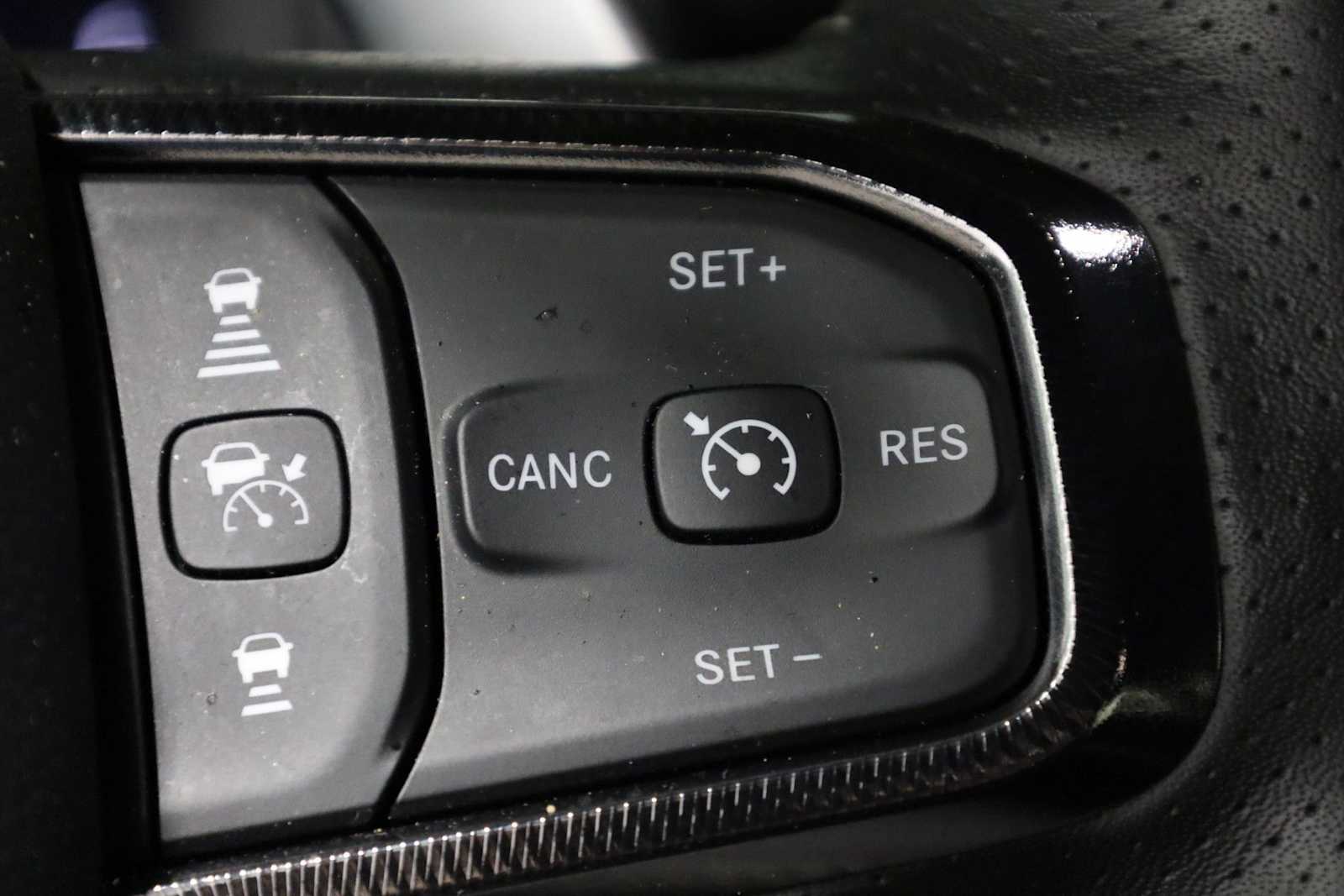 Thumbnail: 2025 RAM 1500 - 25