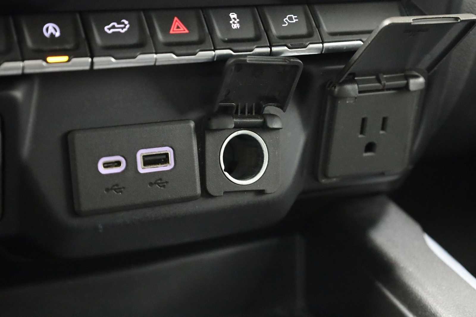 Thumbnail: 2019 Chevrolet Silverado 1500 - 31