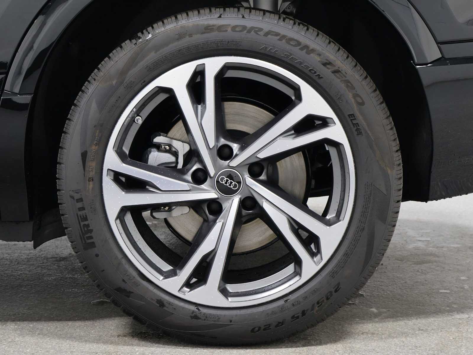 Thumbnail: 2027 Audi Q6 e-tron - 36
