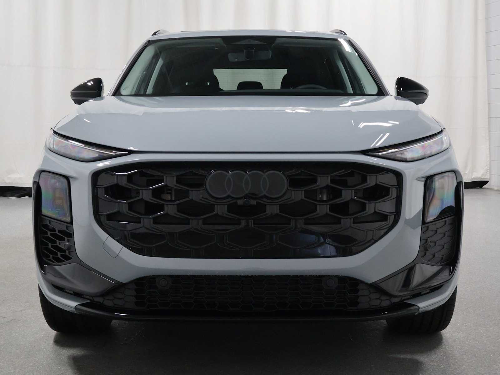 Thumbnail: 2026 Audi Q3 - 14