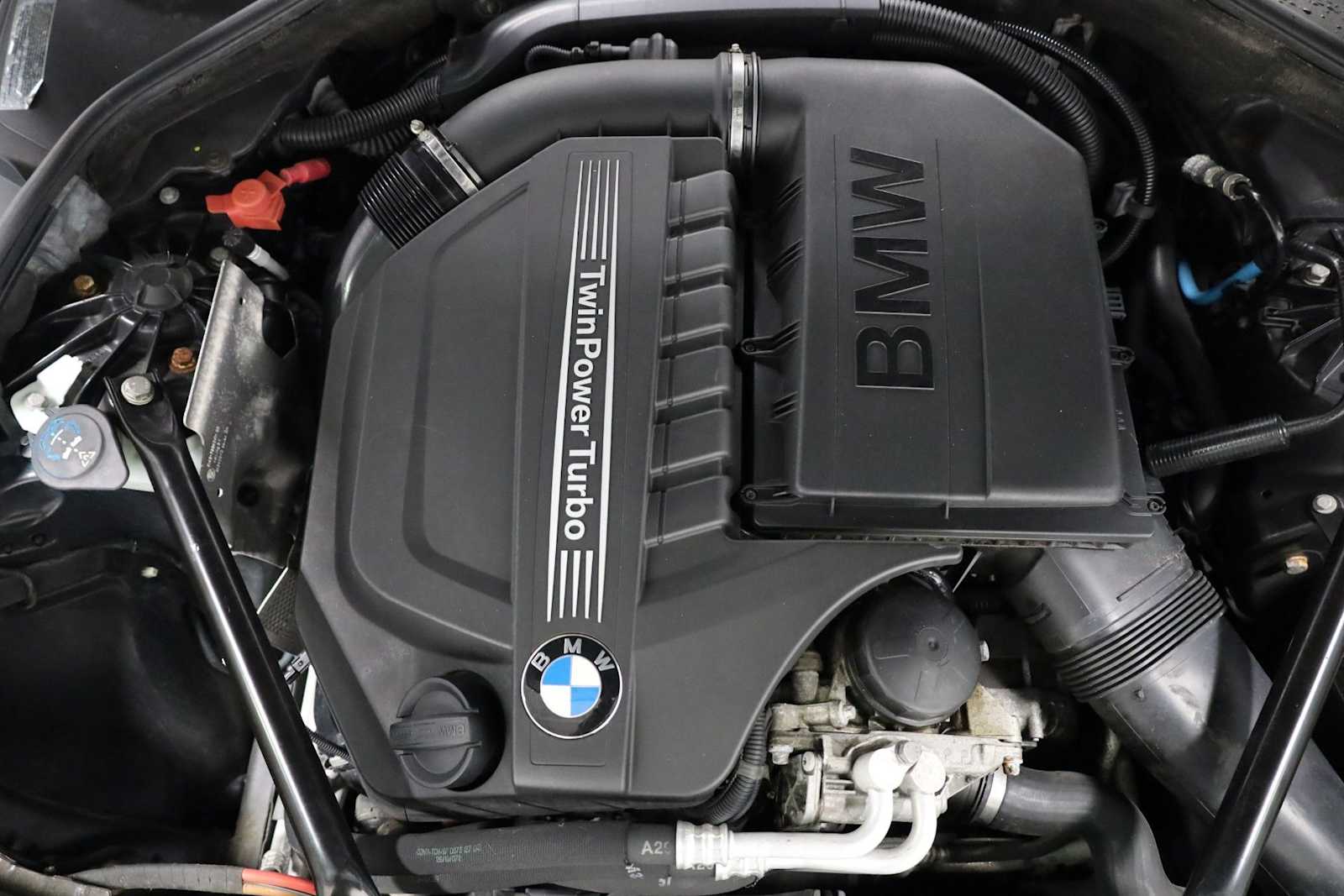 Thumbnail: 2011 BMW 5 Series - 39