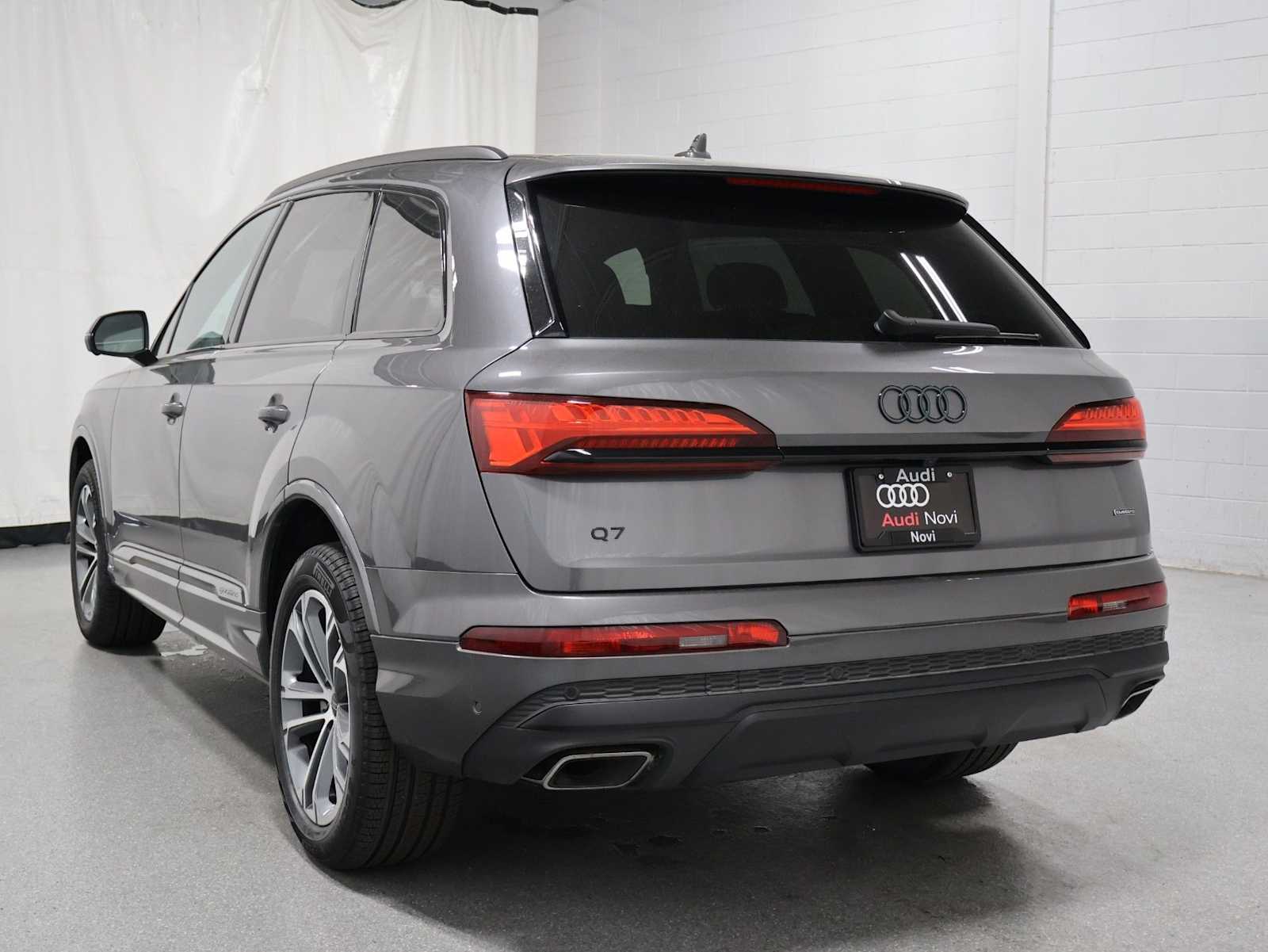 Thumbnail: 2026 Audi Q7 - 3