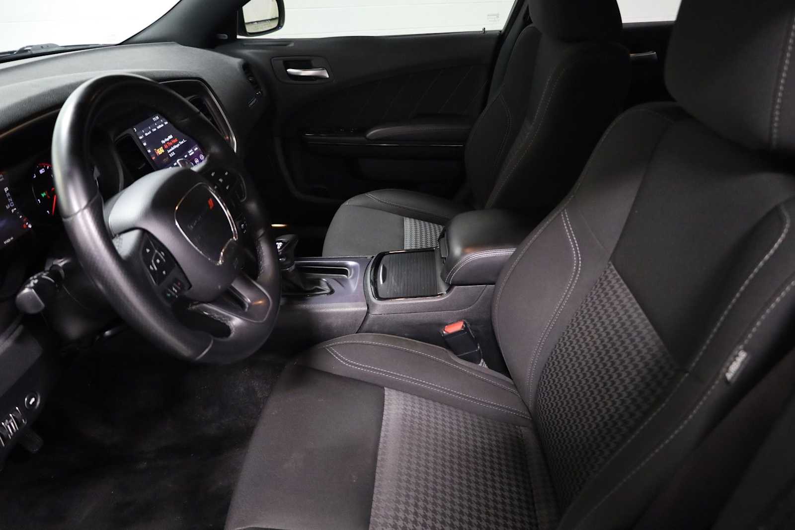 Thumbnail: 2018 Dodge Charger - 5